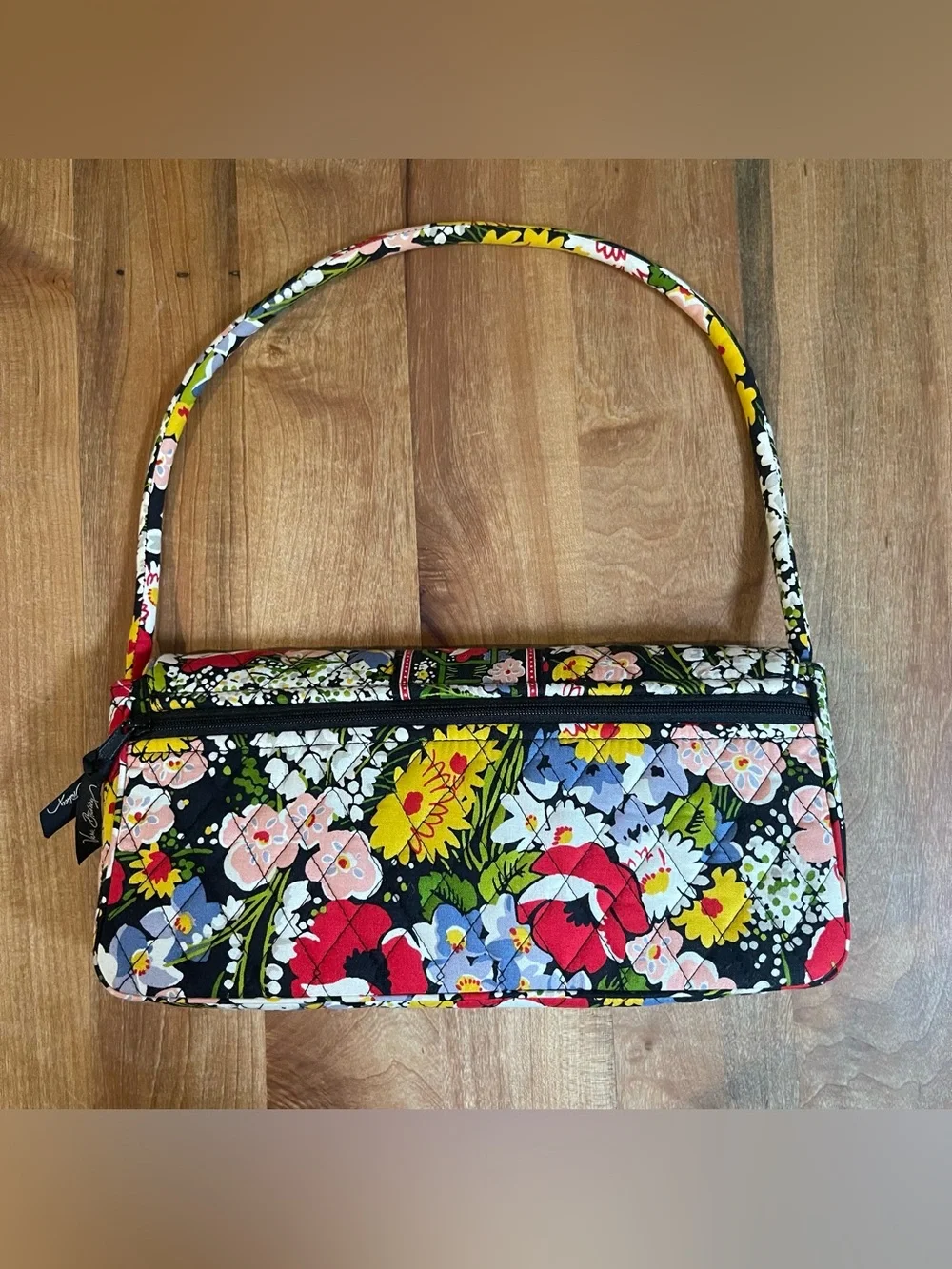 Vera Bradley Knot Just a Clutch 12